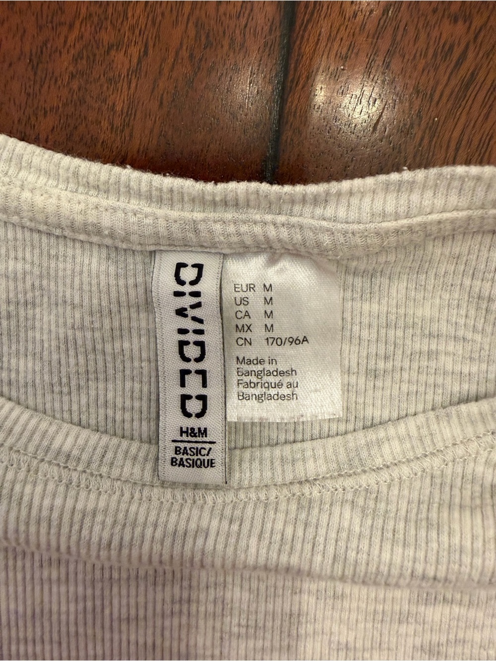 H&M Tee - Picture 3 of 3